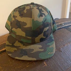 NEVER WORN Vans SnapBack flat bill